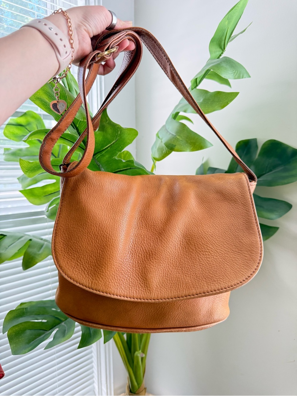 Vintage Coach Brown Cowhide Leather Sonoma Flap Crossbody Bag 4903